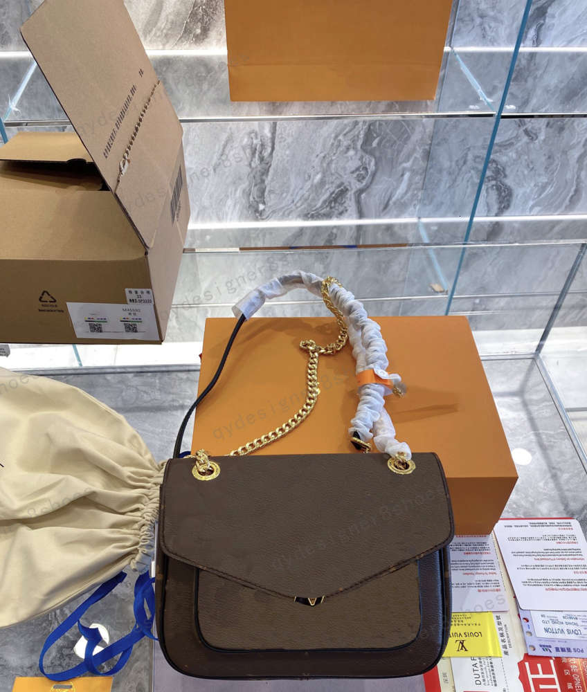 

2021 Passy black LOGO chain bag genuine leather brown handbag shoulder