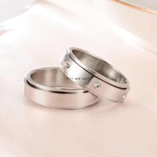 

Relaxation Decompression Rotatable Ring Band Finger Stainless Steel Rotating Couple Diamond Rings Wedding Engagement Bands for Men Women Jew, Silver