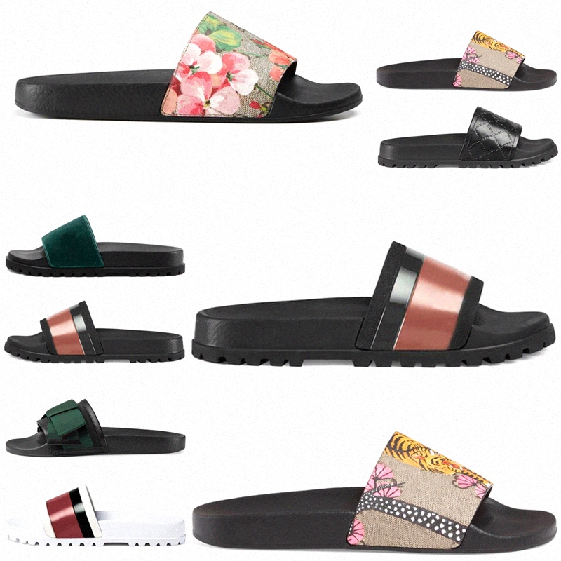 

High Quality Slides Sandals Man Woman Slipper Gear bottoms Flip Flops With Box Casual Shoes Sneakers Espadrilles Heel home new 01 b5wL#, Black