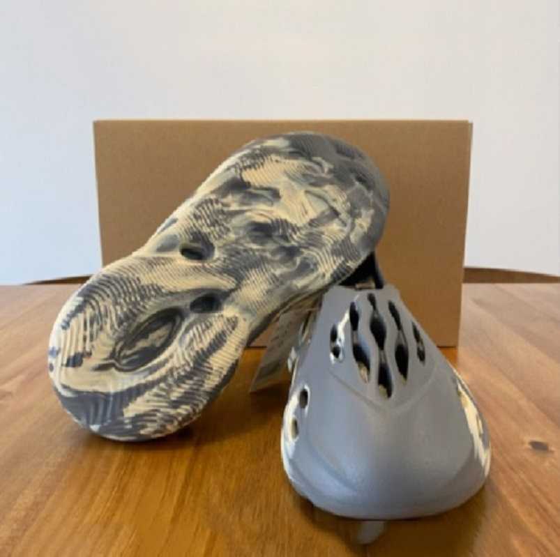 

Newest mxt moon gray kanye luxury slippers fashion foam runner mens womens women men slides slipper sandals