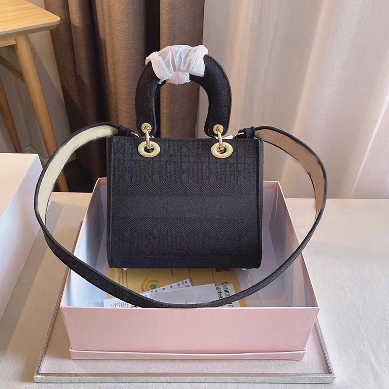 

Designer crocodile pattern mini princess bag handbag shoulder messenger leather chain small square bags clutch with box .000, Differential price