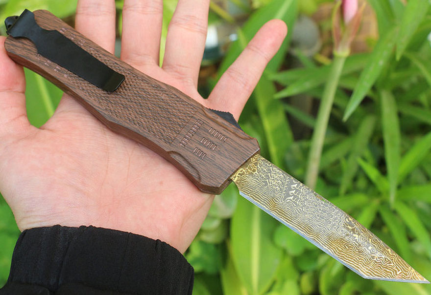 

New Design AUTO Tactical Knife 440C Tanto Point Blade Zn-al Alloy Handle Outdoor Survival Knives With Nylon Sheath