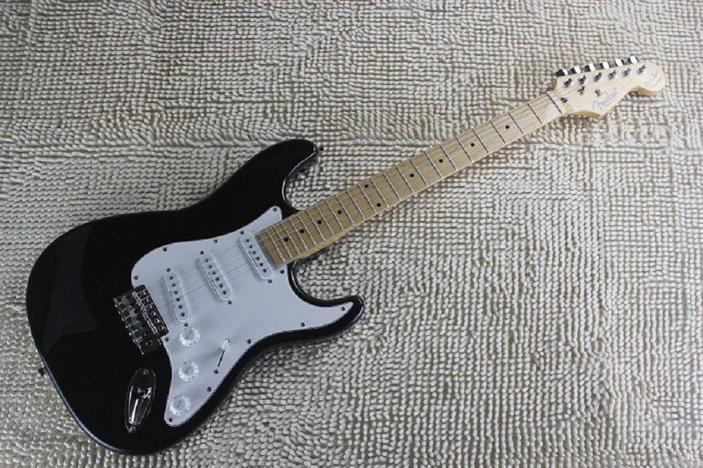 

Top Quality 2014 electric guitar,New arrival Eric Clapton Signature BLACKIE ST/Strat/Stratocaster Electric Guitar