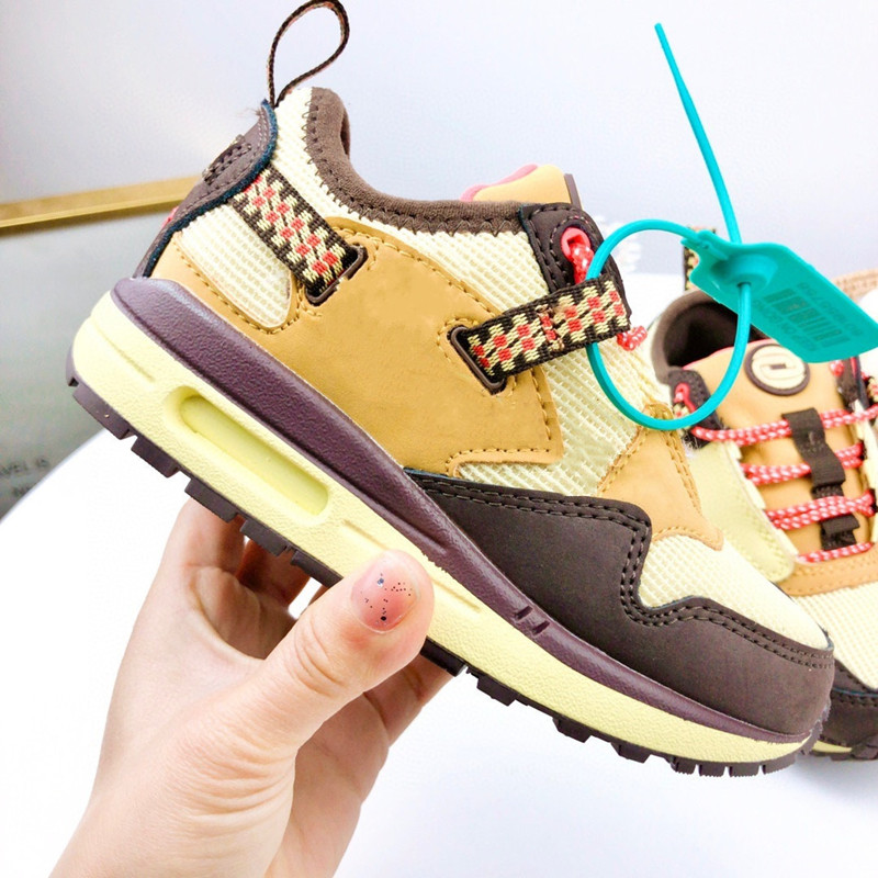 

Jack Boys 87 Kids Running Shoes Baroque Brown sneakers Big Boys Girls Trainers Saturn Gold Rush Maroon
