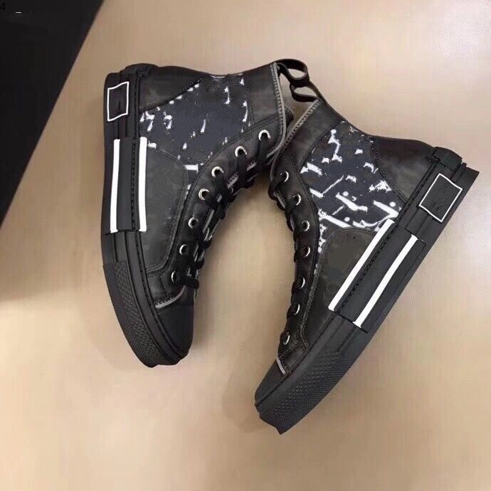 

Valentin 2021 new name men casual shoes flat western fashion wrinkle leather lace high-top men's sneakers 35-45 mkj003