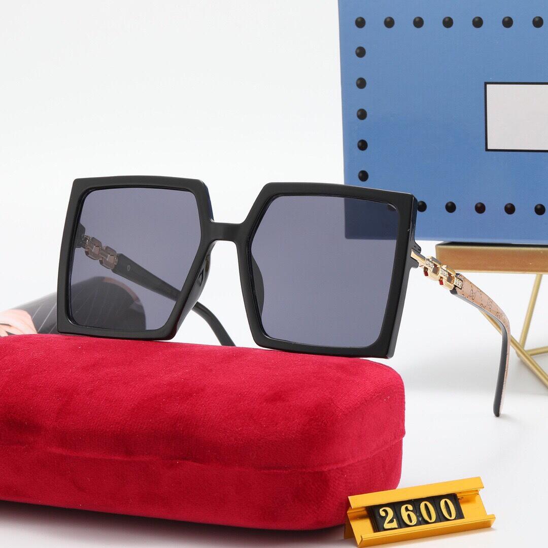 

Designer Sunglasses Men Women Letter polarizing lens Eyeglasses Outdoor Shades Metal Frame Fashion Classic Lady Sun glasses Mirrors for Womans