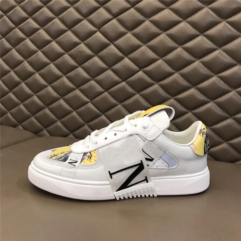 

2021 Luxurys Designers Mens Shoes Low-top Calfskin Sneakers Rubber Sole Heat Embossed Causal Shoe Outdoor Sports Trainers With Bands Box And Dust Bag