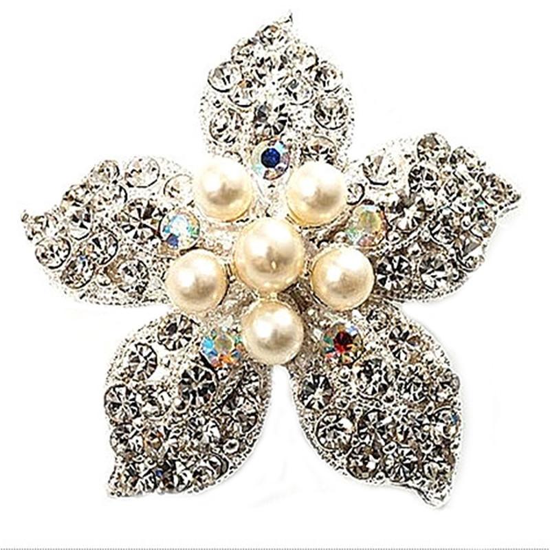 

Pins, Brooches Fashion Brand Classic Fresh Pearls Crystal Five Leaf Flower Brooch Silver Color Wedding Bouquets For Women