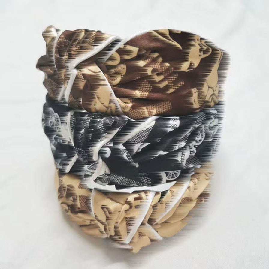 

3color Fashion Hats PU Leather Red Green Stripe Horse Luxury Desinger Letters Old Flower Cartoon Print Headband Wide Edge Knotted Headband T, Slivery;white