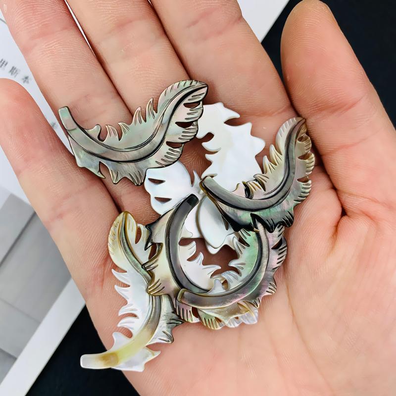 

Charms 1pcs Natural Shell Feather Pendants Leaf Shapes Black Beads Women Girl Necklace Earring Making Accessories, Bronze;silver