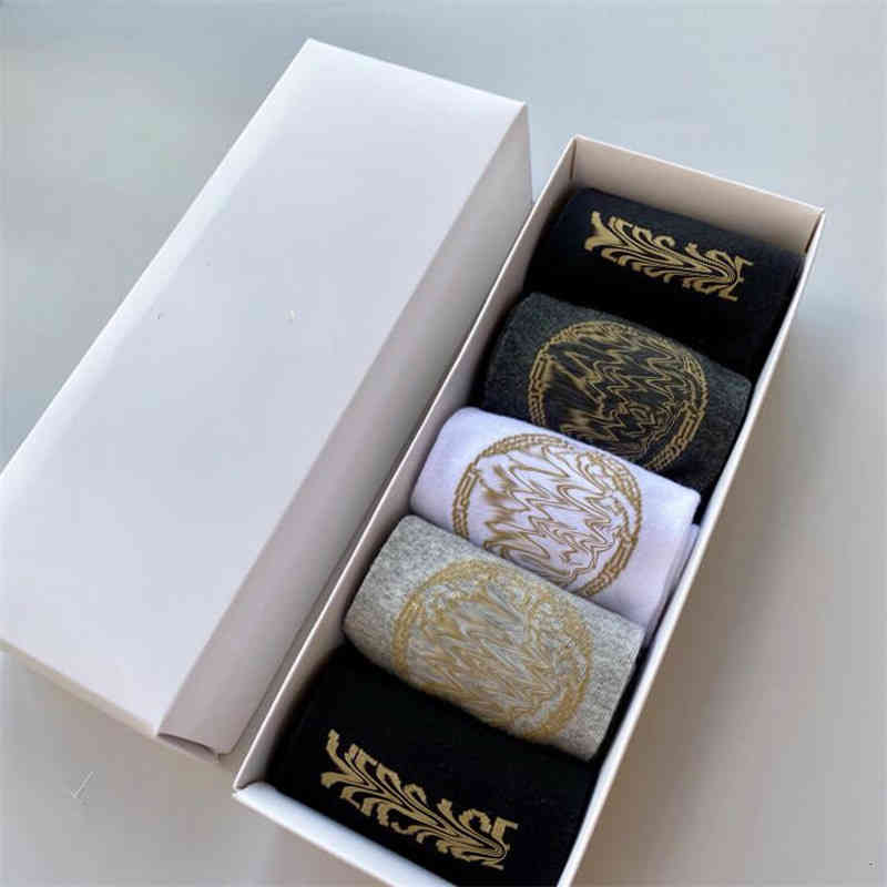 

Socks & Hosiery Portrait Classic All Seasons Breathable Cotton Sock Christmas Day Gift for Men Women Soft 043B