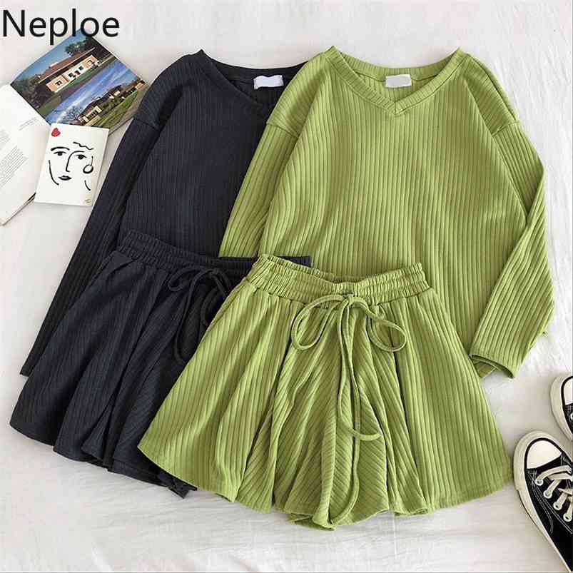 

Neploe Casual Fashion 2 Pc Set V Neck Long Sleeve Loose Knit Top + High Waist Hip Elastic Wide Leg Shorts Wild Suit 48994 210721, Gray