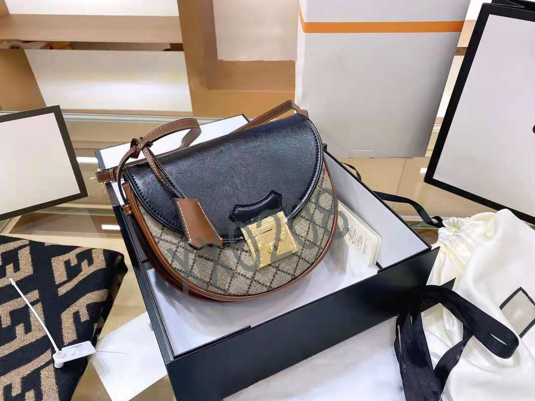 

designer design quality classic crescent saddle bag diagonal bag black and old flower stitching size 24cm