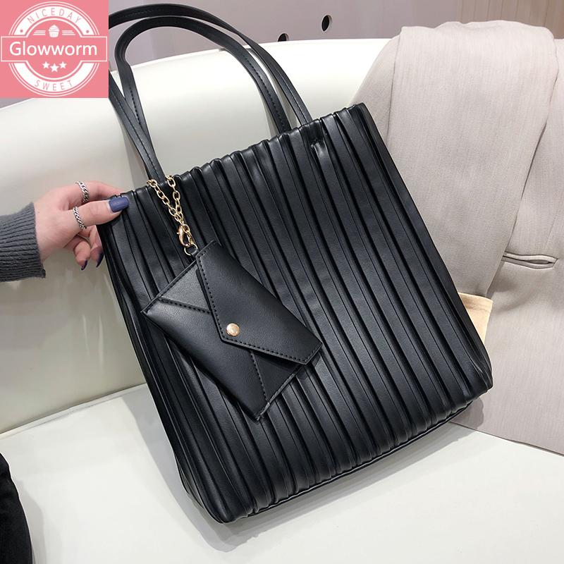 

Folds Design PU Leather Shoulder Bags for Women 2021 High Quality Small Brand Designer Shoulder Handbags and Purses Hand Bag, Black
