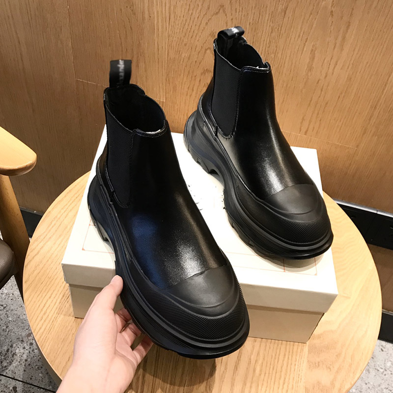 Chaussures décontractées pour femmes à semelles épaisses de créateurs Bottes noires et blanches London Brand Luxurys Designers Talons épais Baske
