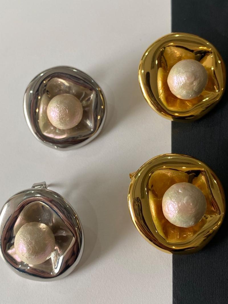 

Stud RISPADA EH34057-K29 Vintage Hepburn Style Artificial Pearl Earrings