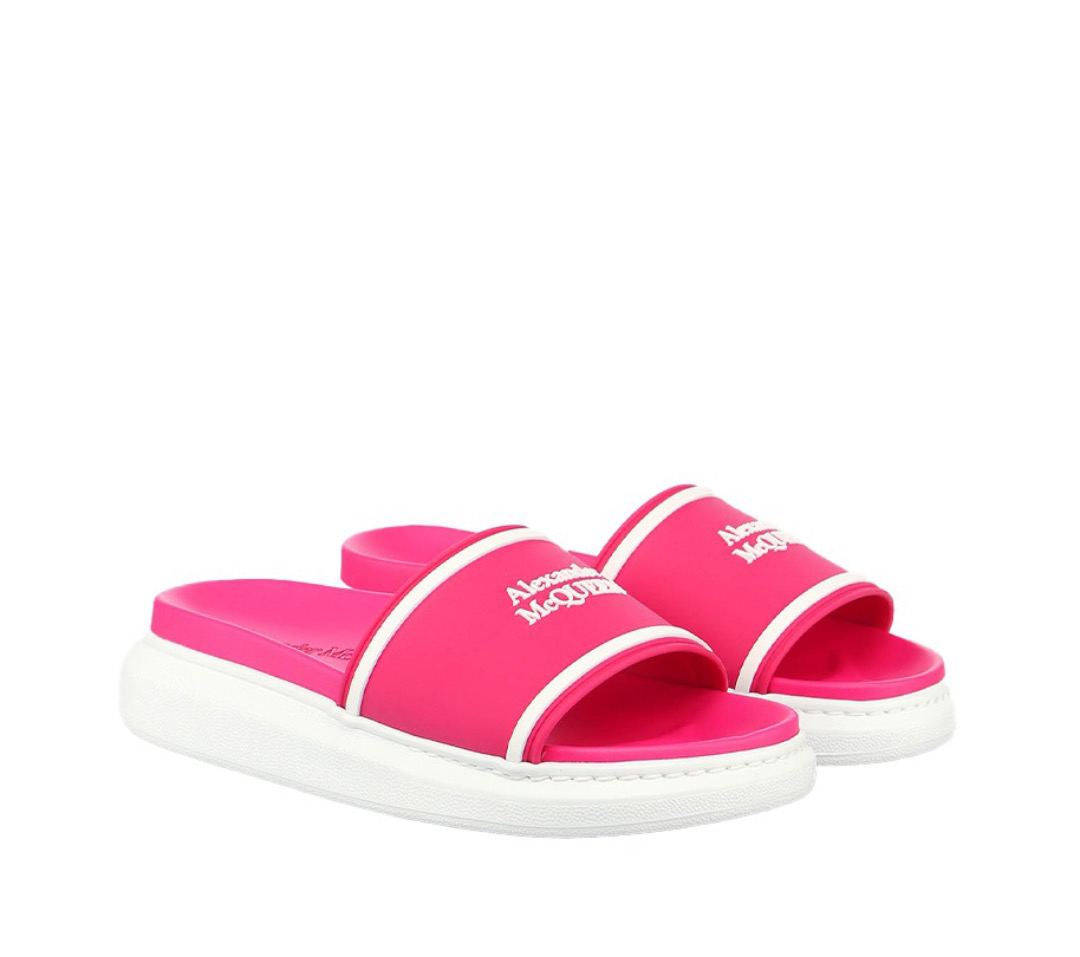 

2021 Designer luxury Hybrid slide lightweight PU slippers sandals for men and women household outdoor leisure rubber slippers, Ivory