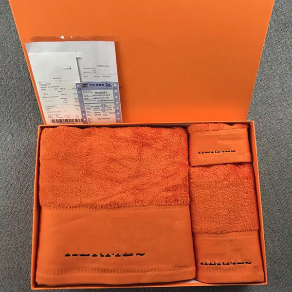 

Adults Luxurious Classic Letters Towels Adult Cotton Soft Towels Three-piece Towel Set Absorbent Quick Dry Towel Face Hair Bath Towel, 3pcs