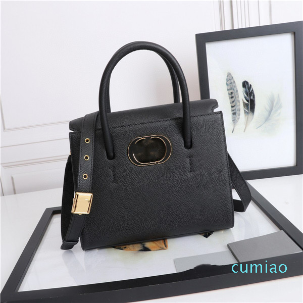 

Classic Women's Bag 7A High-end, Customized, Quality, Fashion, Business Casual Can be carried on one shoulder and across the body