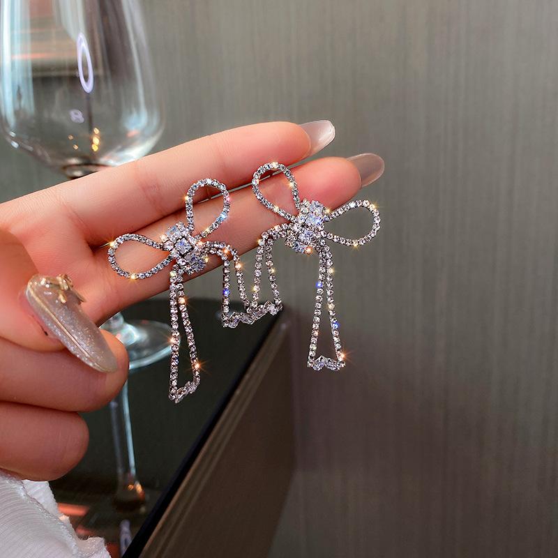 

Dangle & Chandelier Earrings Jewelry Female Temperament Long Crystal Zircon Bowknot Tassel Pendant Wholesale