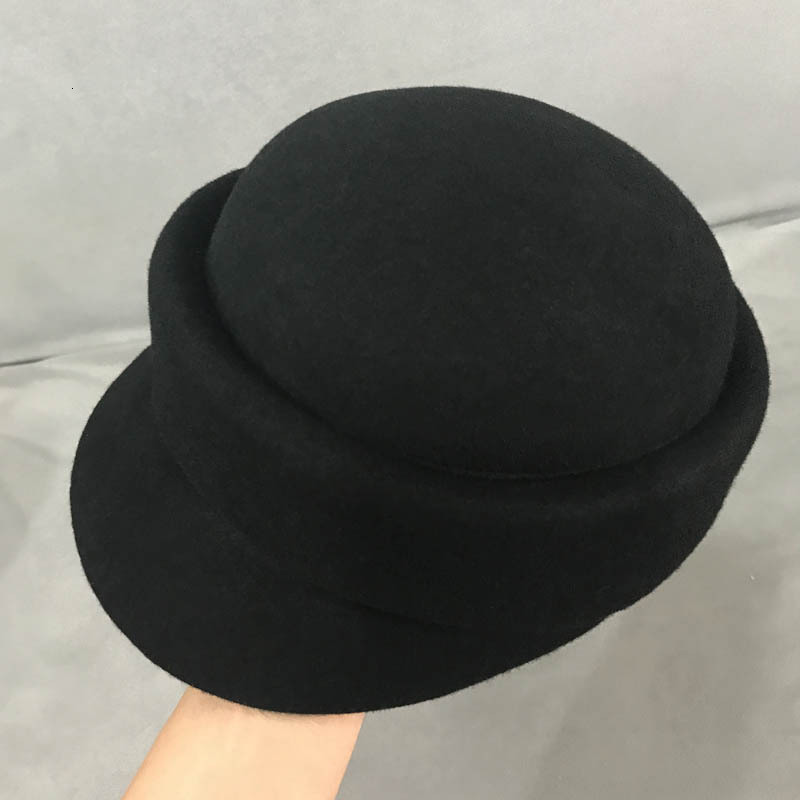 

2021 New Womens Wool Felt French Berets Bowler Hat Artist Boina Bowknot Cap Y4pz, With black fur ball