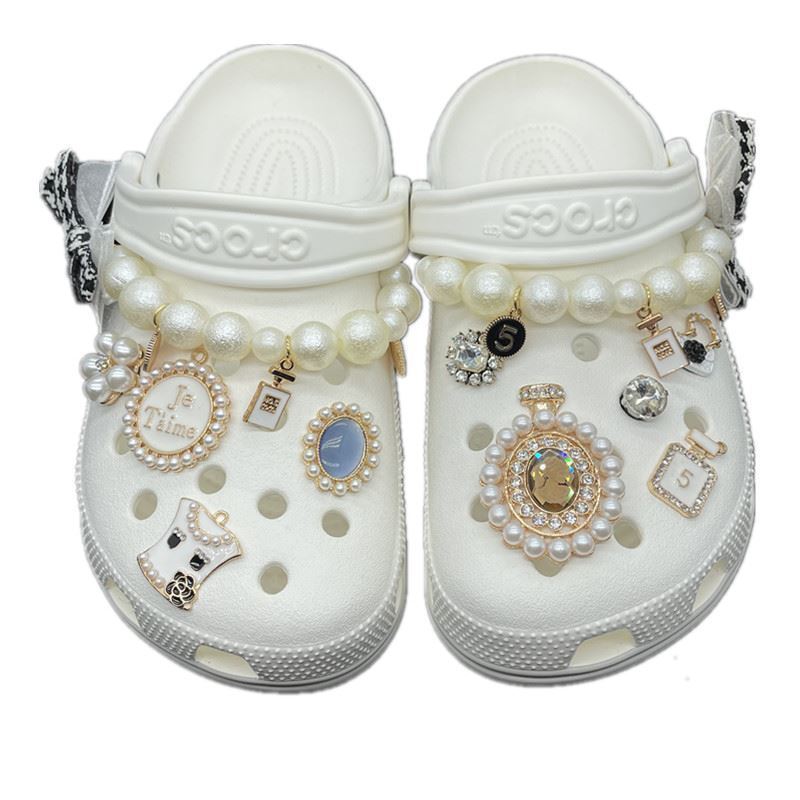 

Vintage Croc Charms DIY Shoes Decorations Princess Retro Pearl Buckle Shiny Luxury Chain Q0618