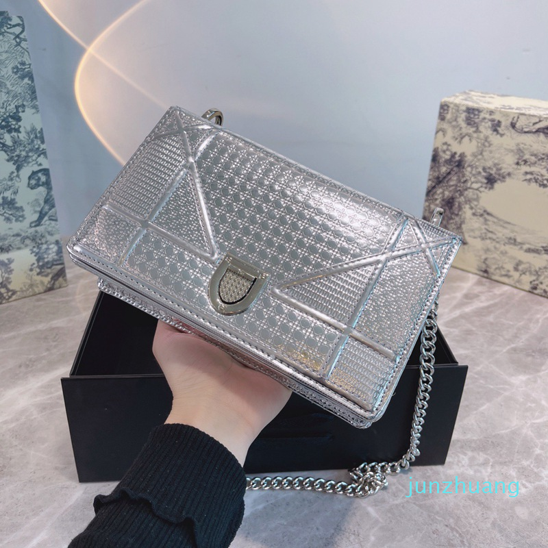 

Designer- Womam Handbag Vintage Crossbody Bags Classic Embossing Women Luxurys Designers Shoulder Bag 3 Colors, Gold