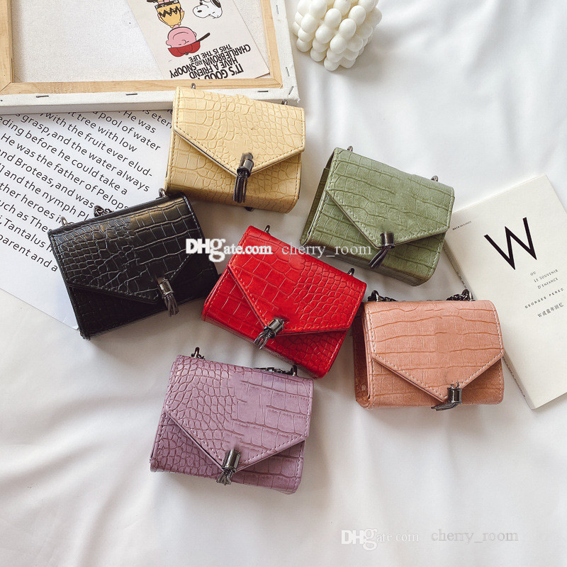 

girls designer purse kids metal letter Tassel chain single shoulder bag fashion children princess crossbody bags mini wallet F09, Black