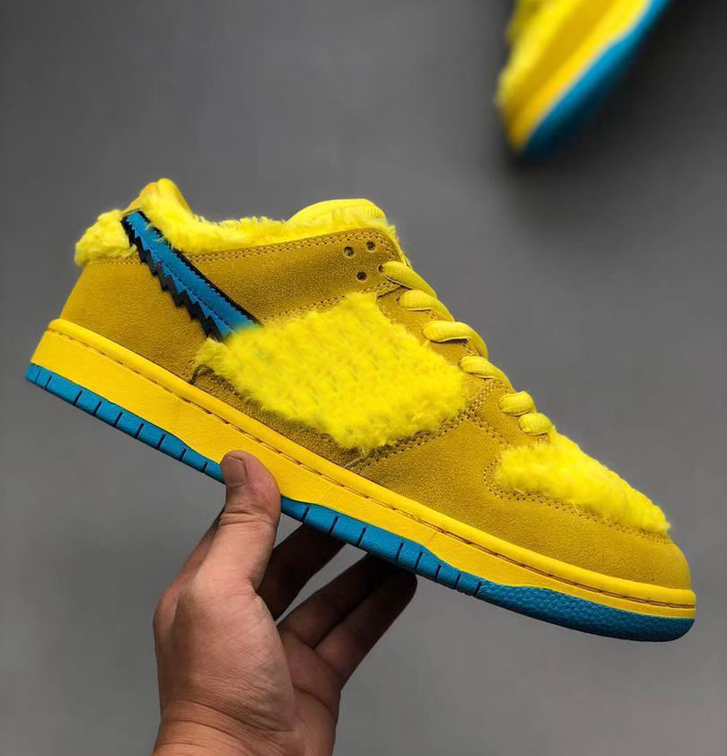 

Running shoes shadow SB TRD QS Chunky Platform Low skateboard Chicago Travis Scotts University red women men Sports Sneakers A9