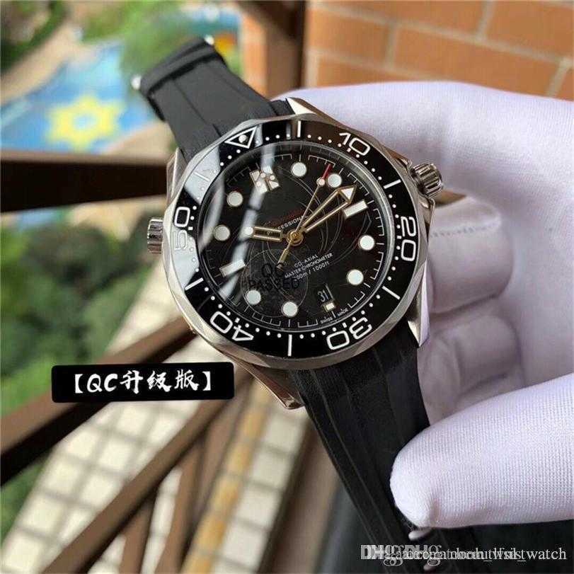 

Super 122 submersible 300 meters watch montre DE luxe automatic mechanical movement carbon fiber case designer watches TOP, Box