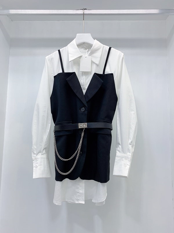 

2022 early spring fake two shirts, Customize