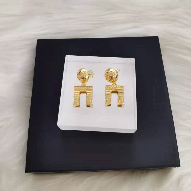 

Saijia / celi style Arc de Triomphe minimalist three-dimensional metal relief personalized net red same Earrings