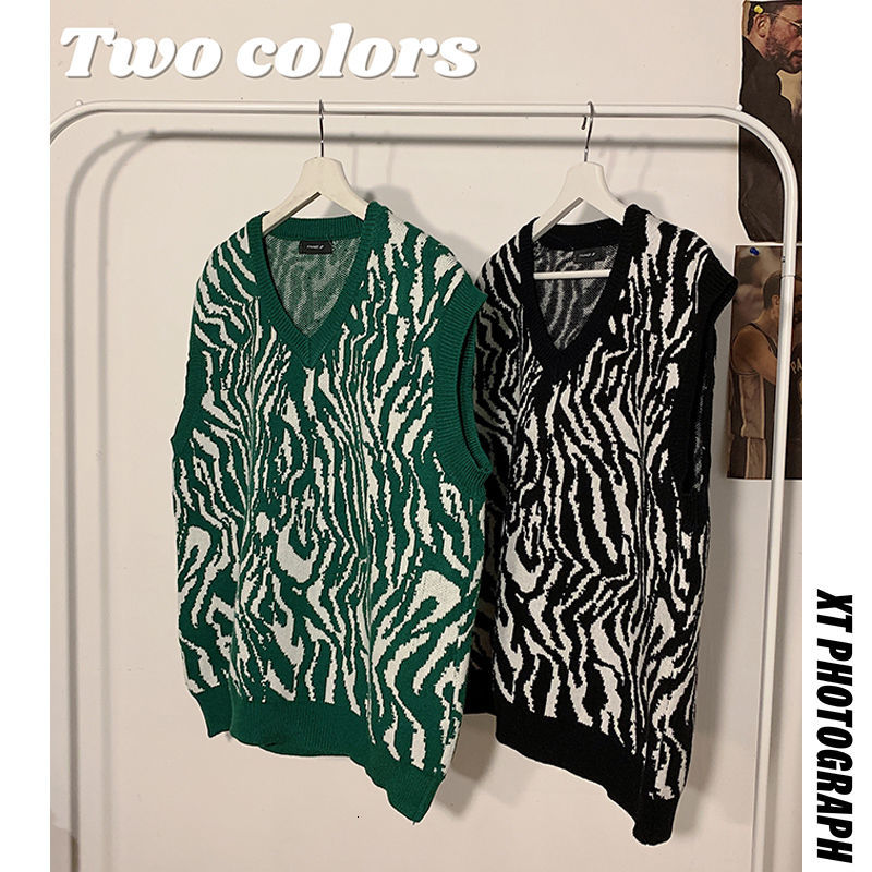 

2021 New Autumn Winter Striped Men's Warmth Fashion Casual Retro V-neck Knitted Pullover Men Loose Korean Vest Sweater Mens 1tgj, Green