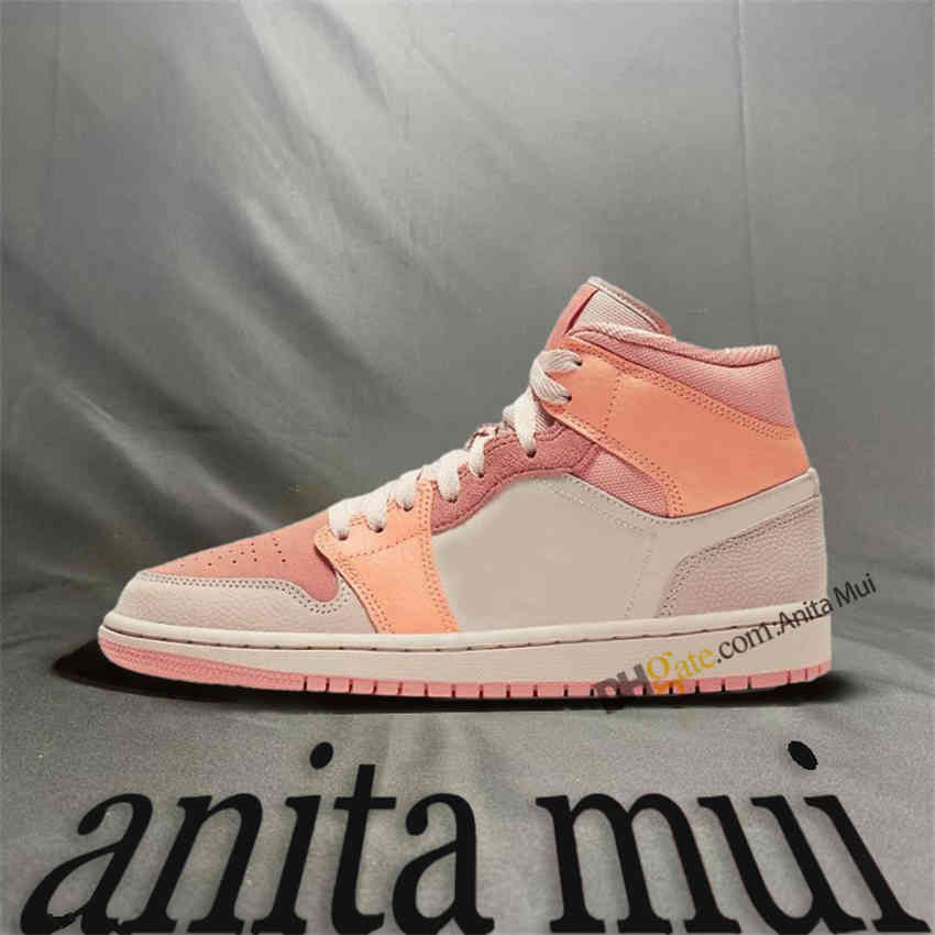 

Top Quality Basketball Shoes For Men Women 1 1s University Blue Jumpman Obsidian UNC Twist Lucky Green Grey Pollen Paint Yellow Sneakers, Bubble wrap packaging