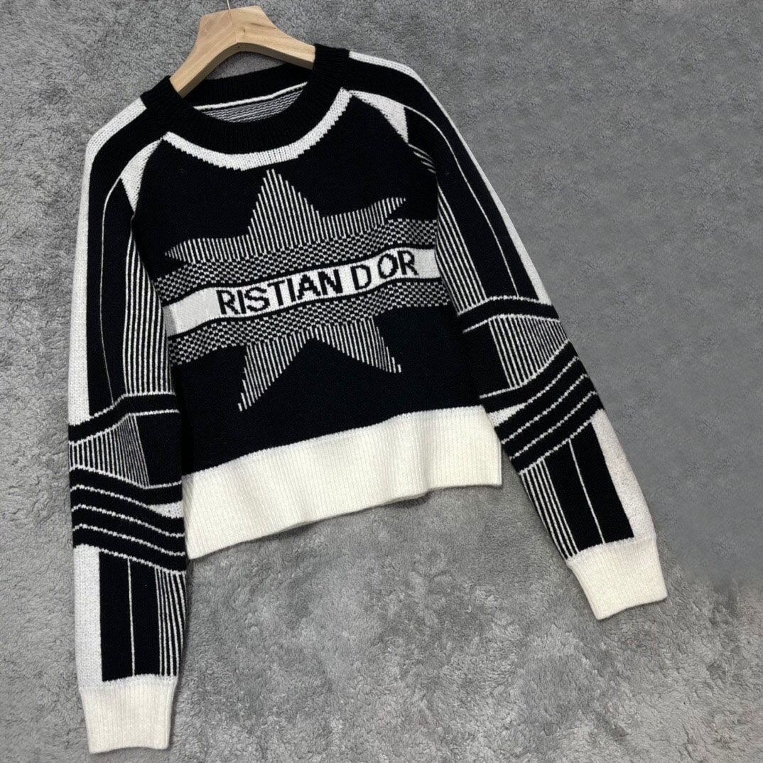 Laine 2021 Automne hiver Nouveau Five Star Star Letter Couleur Contraste Style de vieillissement Simple Manches à manches longues Pull
