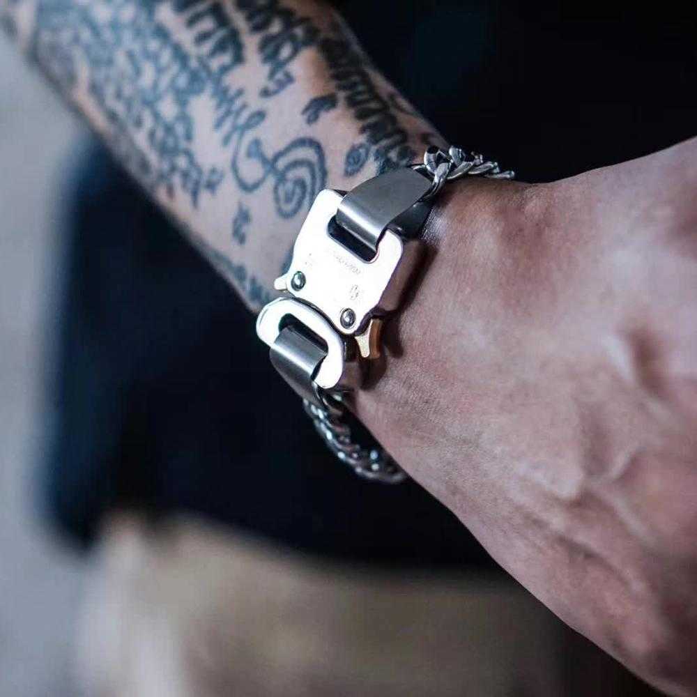 

Alyx River Link Bracelets Men Women Unisex 1017 Alyx 9sm Metal Bracelet Press Buckle High Quality Matching Box Tag Q0717