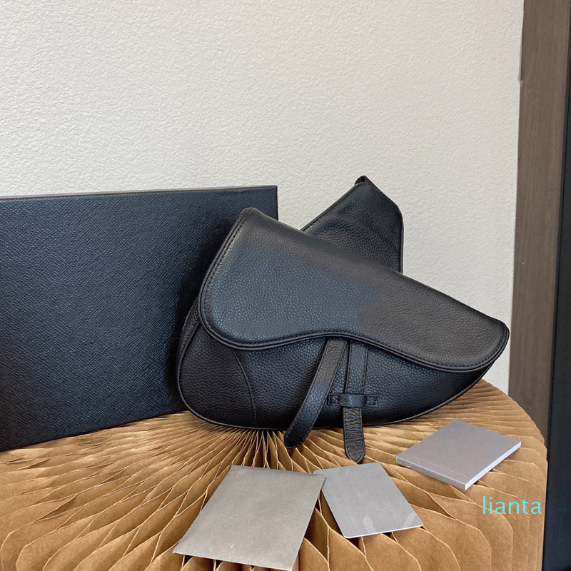 

Men Women Design Saddle Bag Black Grained Soft Leather Waist Bags Fashion Belt Messenger Mens Bumbag Cross Body Coin Card Purse, Color