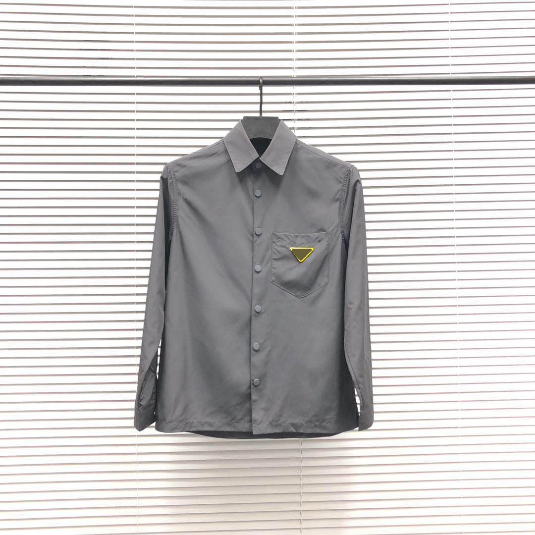 

21ss 2021 new designers mens shirts retro blouse Imported material Comfortable and breathable slim arm letter Chest triangle lapel shirts, Color 1