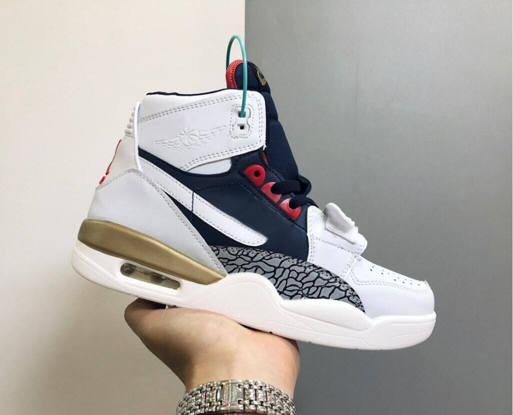 

New basketball shoes JP Legacy Women 312 NRG Pure white Ice Blue Trainer 2 2s Men Athletic Sneakers, Customize