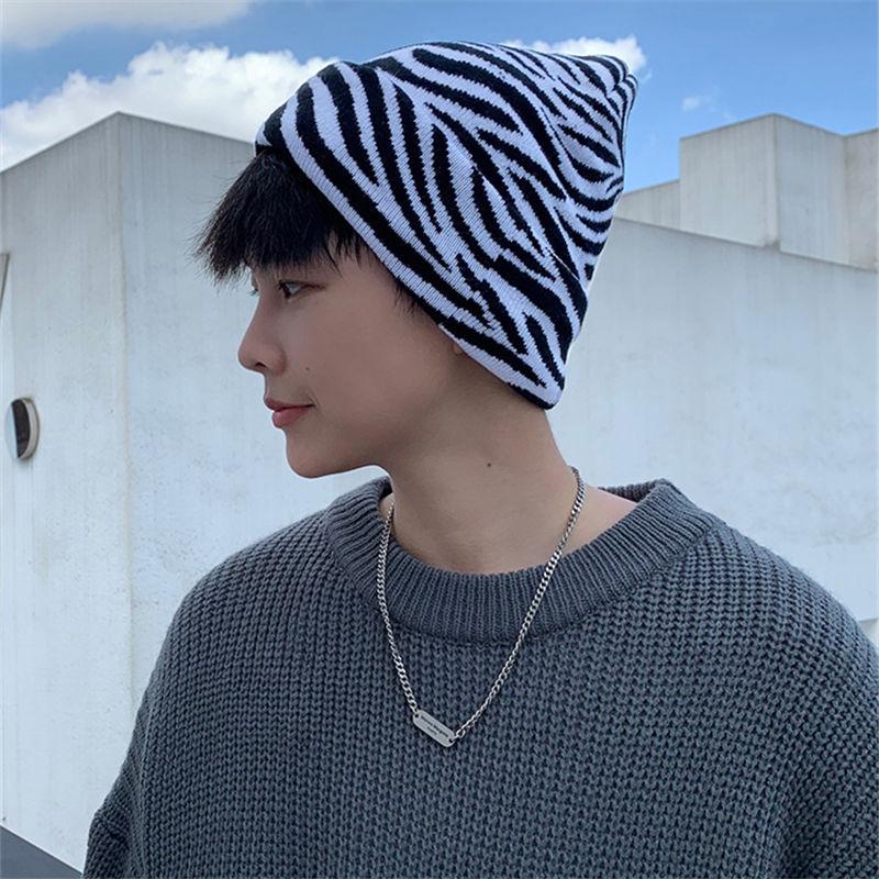 

Berets Checkerboard Winter Knit Beanie Hats For Women Black And White Contrast Color Zebra Leopard Cow Pattern Thin Bonnet Cap