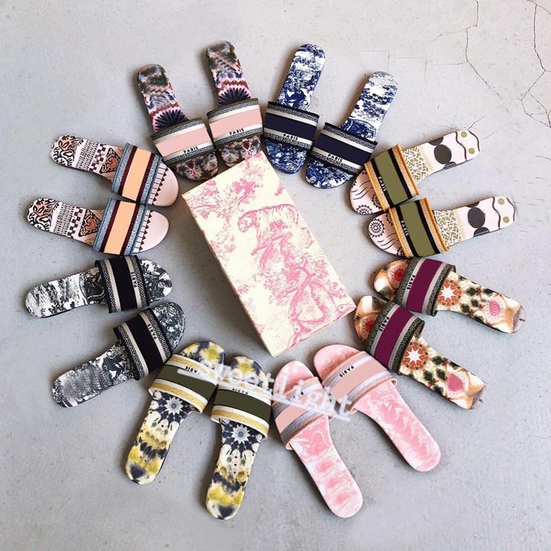 

2021 new ladies slippers embroidered sandals floral brocade fashion flip flops striped beach leather colorful flower slippers free shipping, Black