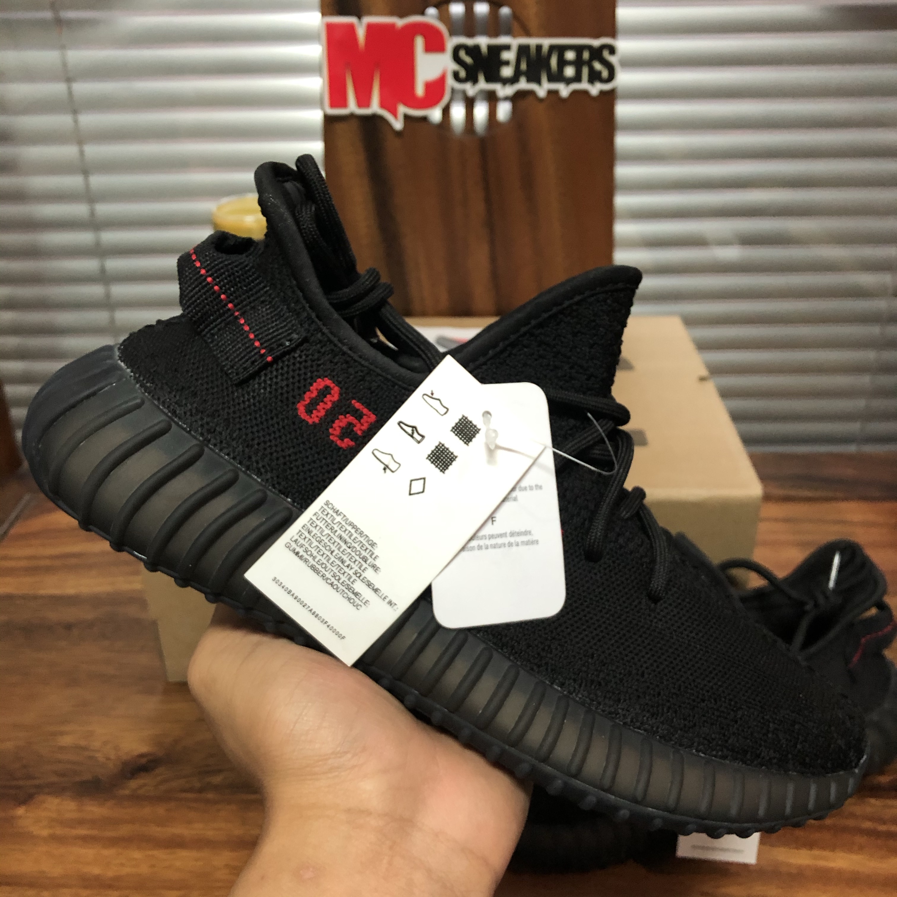 

Top Quality Kanye Running Shoes Sneakers Ash Blue Pearl Stone Cinder Tail Light Black Static Reflective Zebra Israfil Oreo Linen Trainer Sneaker With Box, Customize