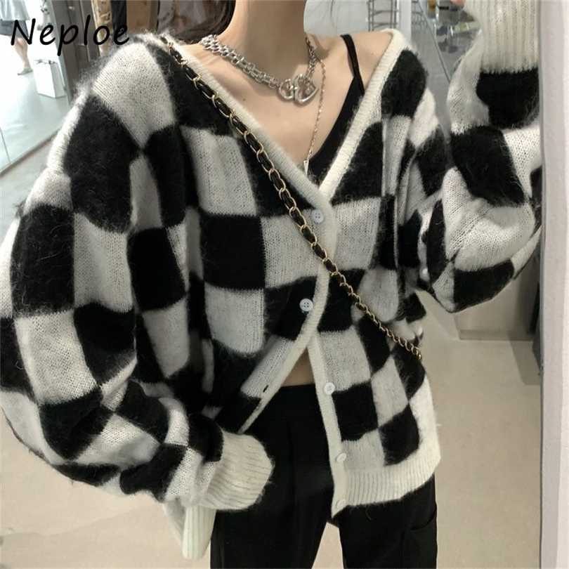 

Neploe Loose Crazy Style Plaid Knit Sweater Cardigans Women V Neck Long Sleeve Single Breast Pull Femme Spring Sueter 211018, Apricot