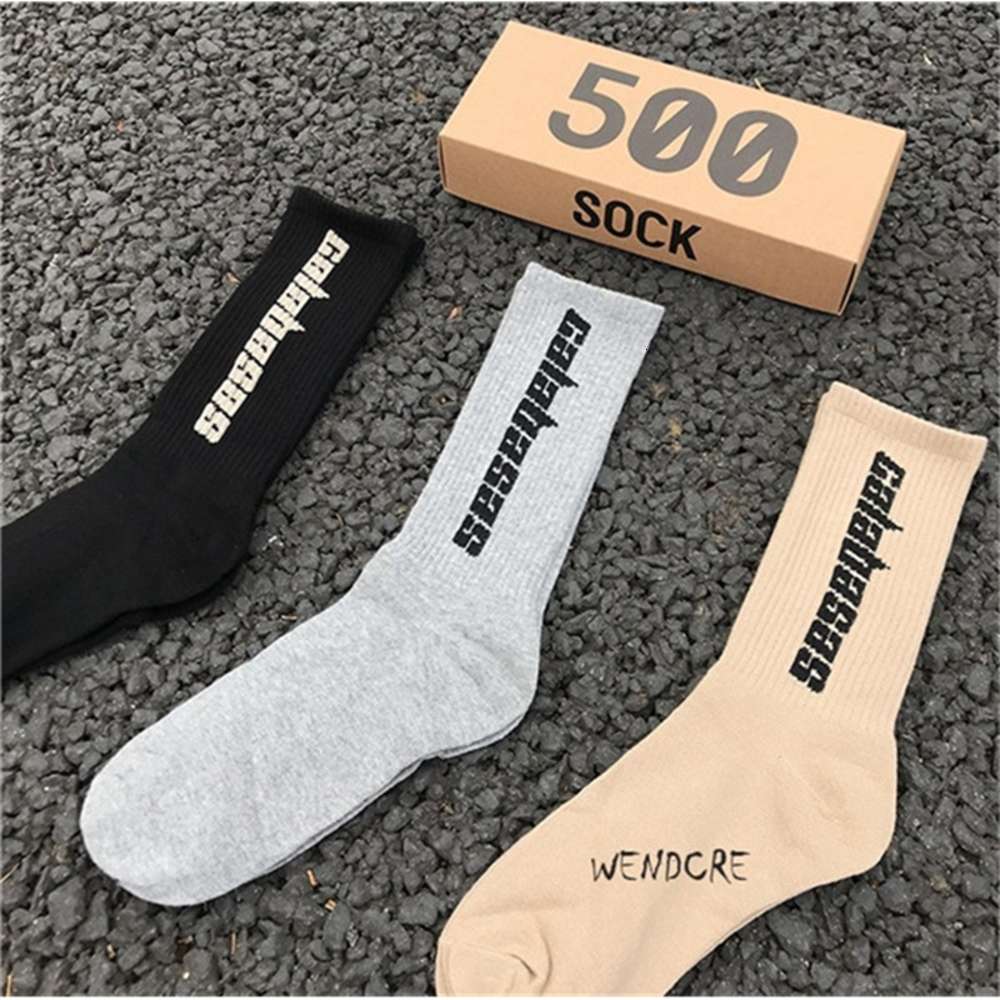 

Mens Socks SEASON 6 CALABASAS Skateboard Fashion Mens Letter Printed Socks Sports Socks Sockings Hip Hop, Black