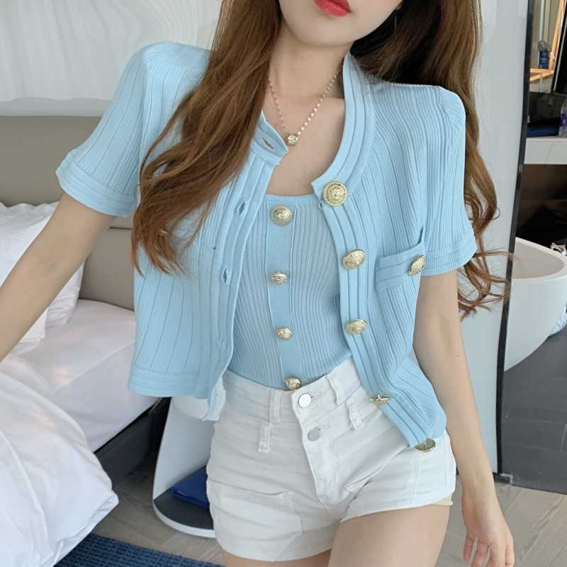 

Summer Knitted Suit Casual Fashion Gold Button Short Sleeve Cardigan Top + Sexy Sling Vest Two-Piece Set Femme 210526, Picture color