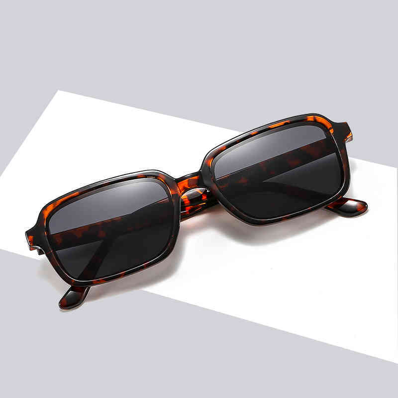 

Square small frame sunglass 2021 new fashion men's and women's street shooting trend Sunglass temperament personality glass