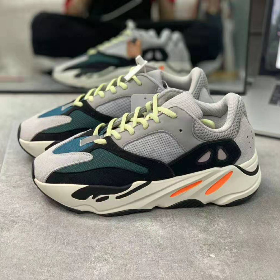 

High quality 700 ice skates Shoes Full Cushioned Men Women Neon Triple Black Carbon Grey Sunset Metallic Silver Chaussures Running sport sneakers Shoes