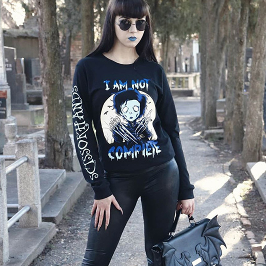 

2021 Black Graphics Letters Hip Hop Impression Halloween of Female Sweater Fine Fashion Tops Girls Streetwear Harajuku New Casual Winter 5gw