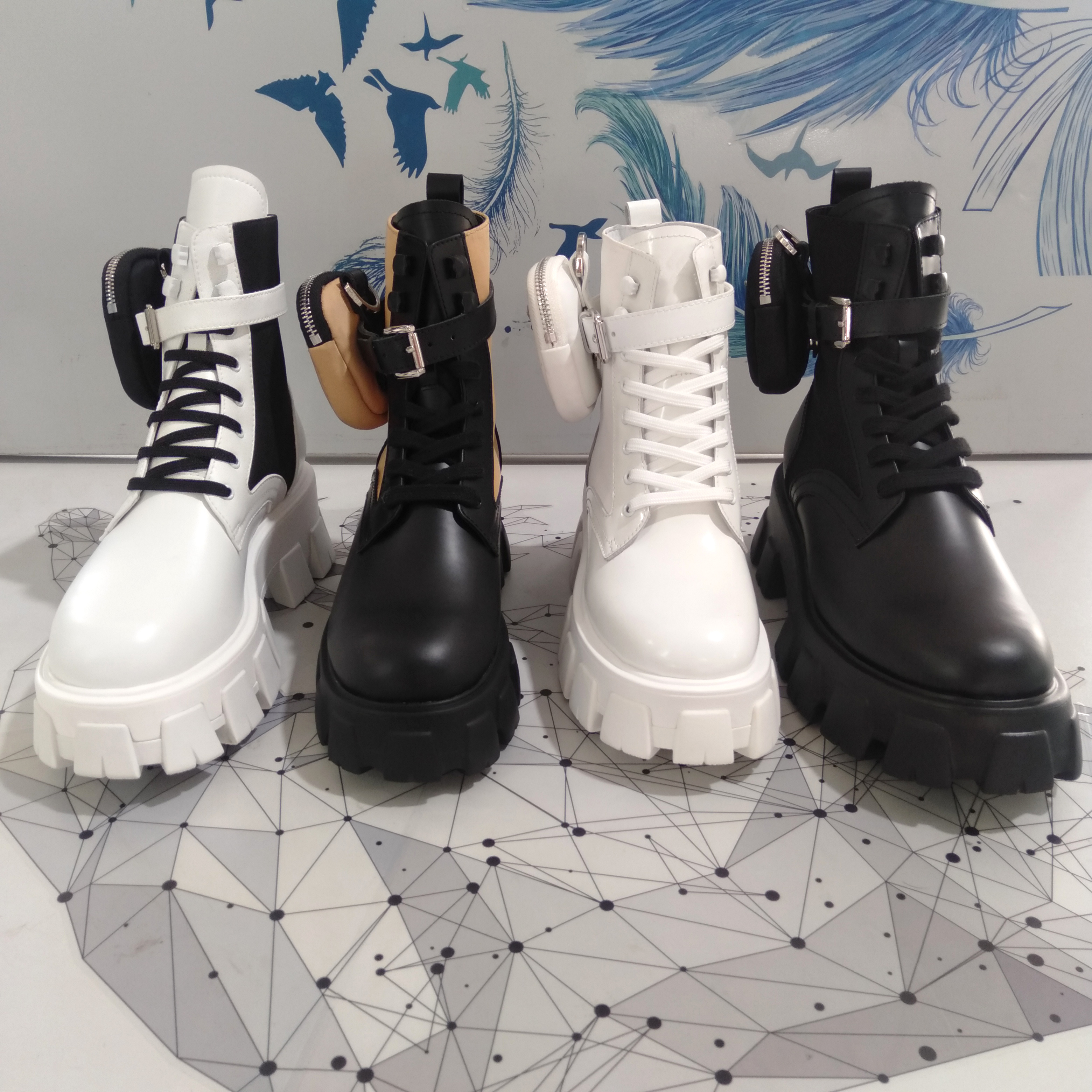 

Designer Boots Rois Ankle Martin Bag Boot Calfskin Leather Nylon Removable Pouch Bootie Men Women Cowhide Motorcycle Thick Bottom Combat Shoes Box Size 35-45