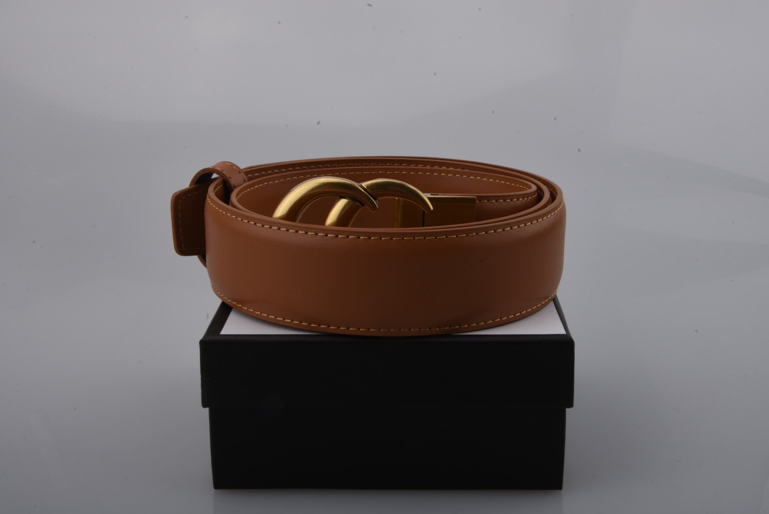 

2021 Fashion Big buckle genuine leather belt with box designer men women high quality mens belts AAA255558588, And box